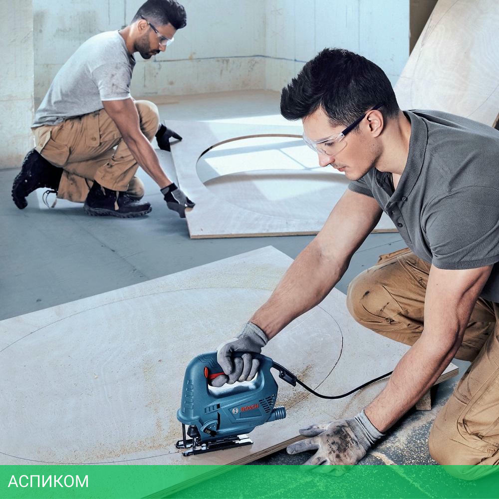 Электролобзик Bosch GST 700 Professional (06012A7020)