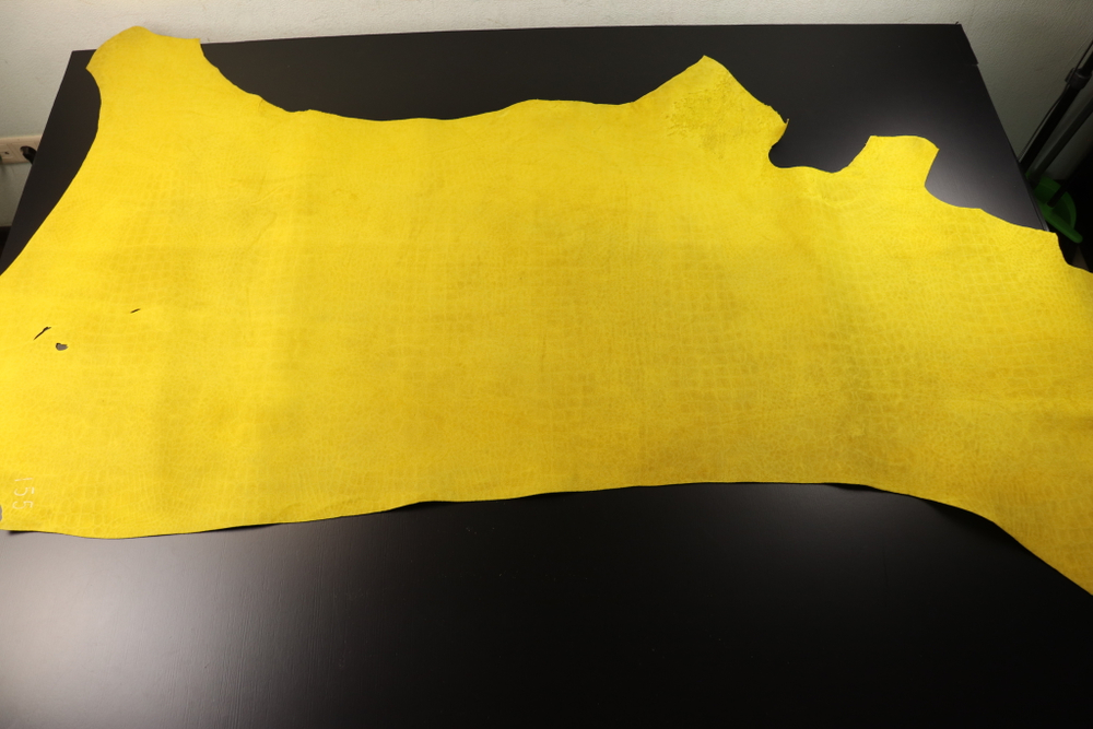 1,8-2,2 Юфть желтая гранж плита Кайман 155дм² (КЛ)