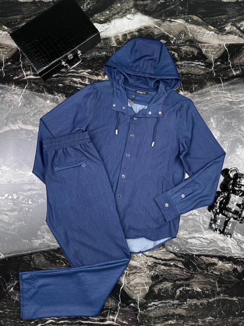 Джинсовый костюм Kiton