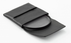 Schneider (B+W) Filter leather wallet 8,5x8,5x1см. Чехол B+W (Schneider) для cветофильтра до 77мм