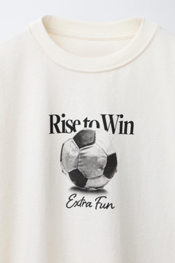 ZARA ЛОНГСЛИВС ПРИНТОМ «СПОРТ», ЭКРЮ