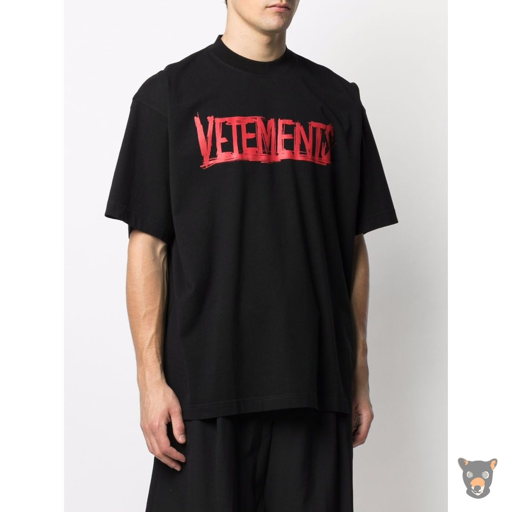 Футболка Vetements "World Tour"