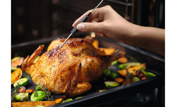 Электрический духовой шкаф Electrolux COE7P31B