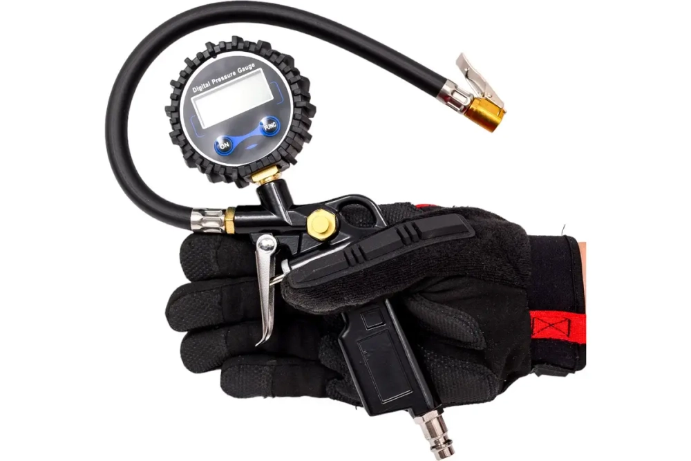 Пистолет для подкачки колес МАЯКАВТО с электронным манометром м032