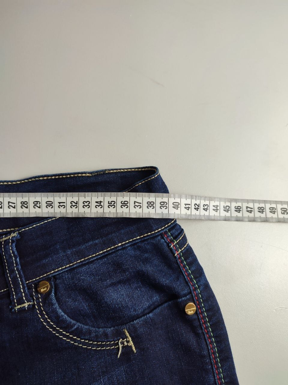 Джинсы базовые на 14-15 лет