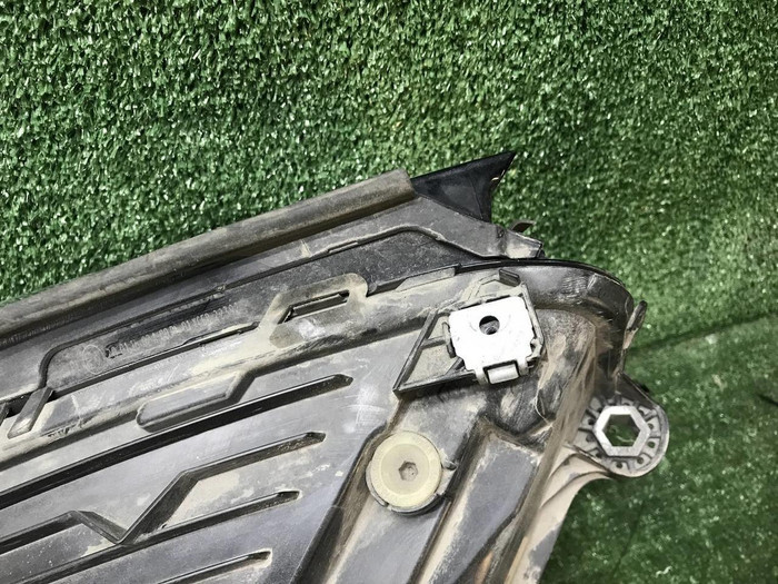 Битая Фара левая Mercedes GLC X253 (2019-2022) LED