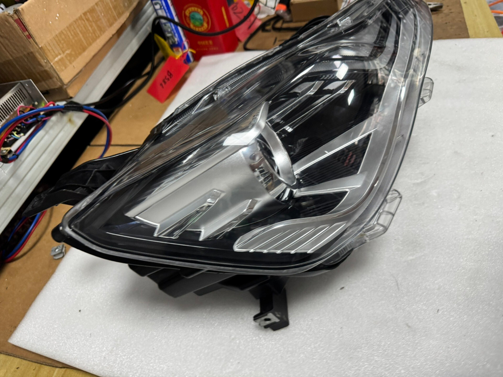 Передняя LED фара в сборе для NEV Nezha V