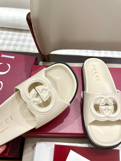 Gucci GG Slide Sandal