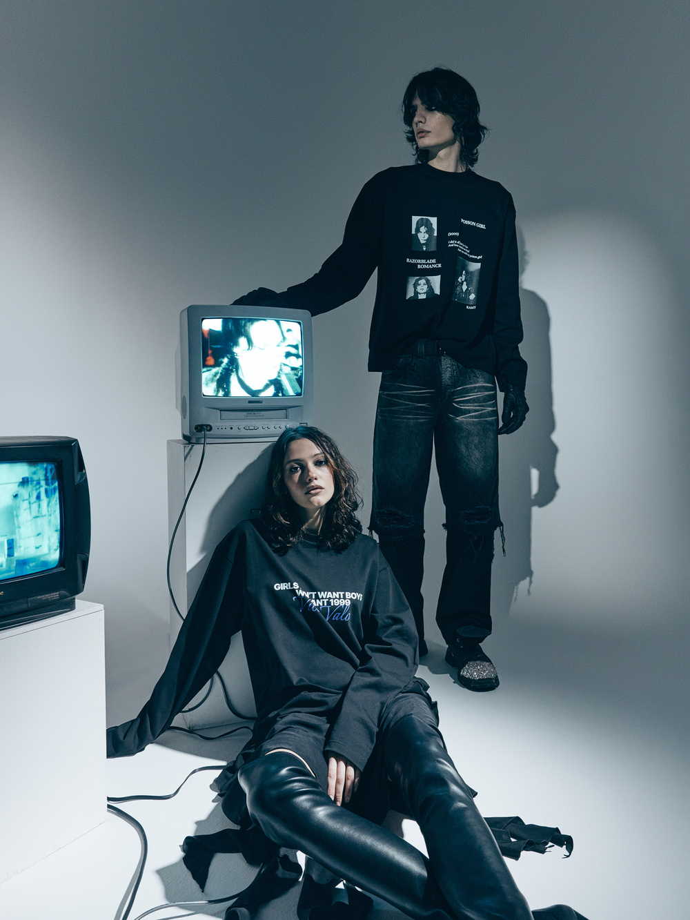 Лонгслив Poison girl, черный