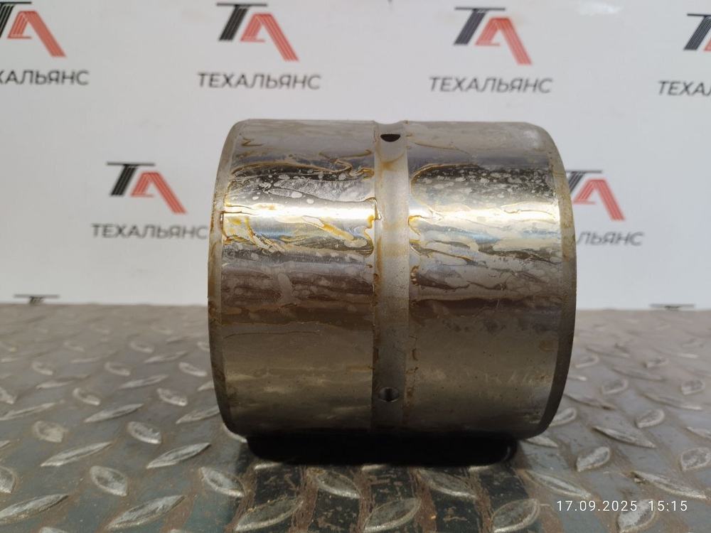 Втулка 707-76-10290