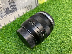 Carl Zeiss Makro-Planar T* 2/50 mm