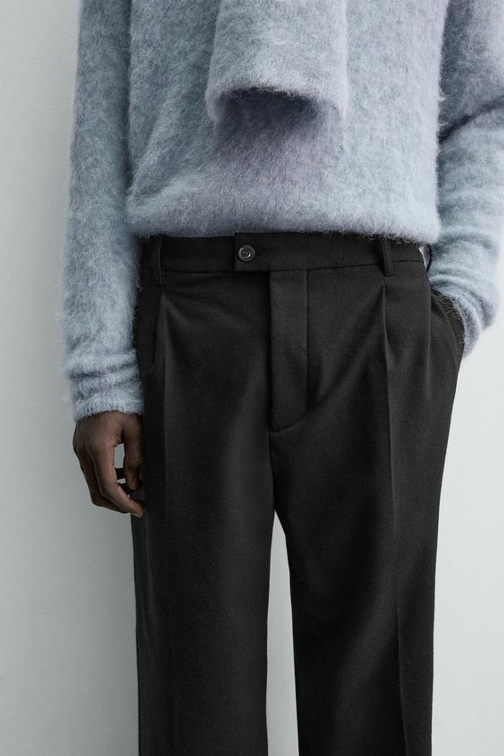 ZARA БРЮКИ ИЗ ФЛАНЕЛИ СО СКЛАДКАМИ, ЧЕРНЫЙ