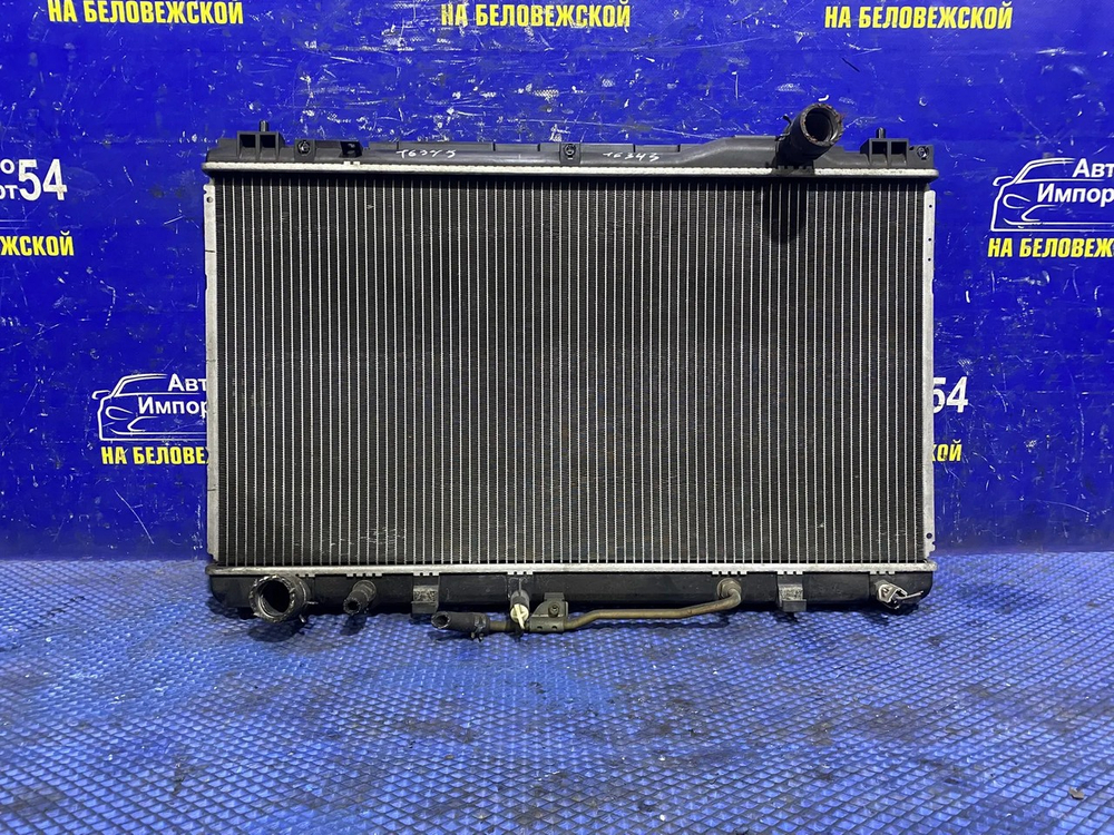 Радиатор двигателя TOYOTA WINDOM 2001-2006