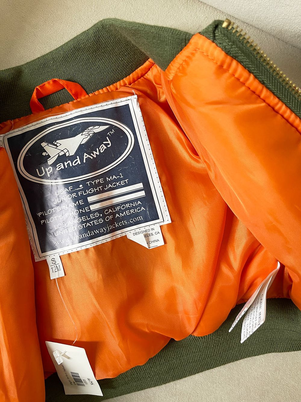 Новый бомбер Up and Away, 74