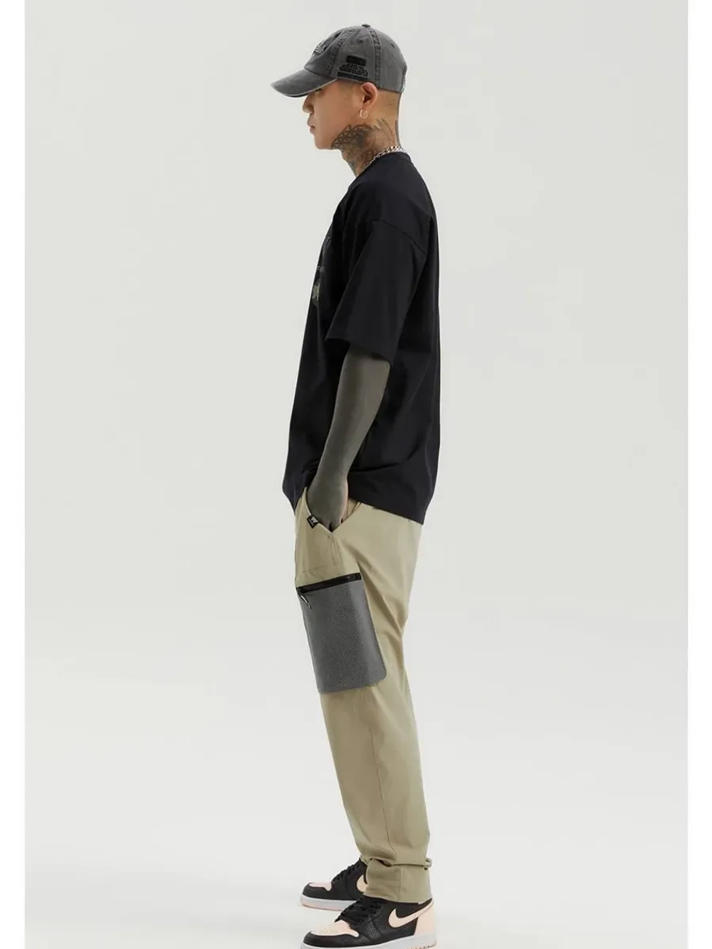 Брюки-карго с сетчатым карманом