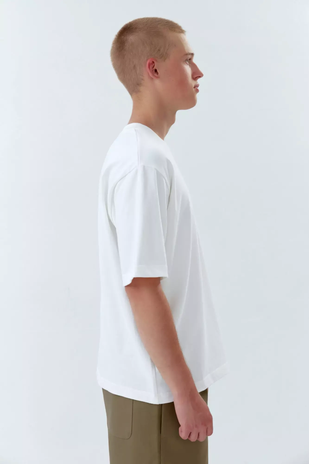 Футболка прямого кроя белого цвета из хлопка