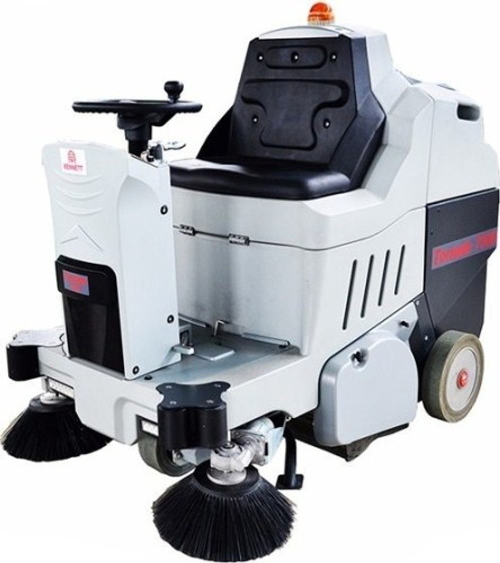 Машина подметальная Bennett Tornado 700bd (Li-ion 300A) с местом оператора BNT93020-li315