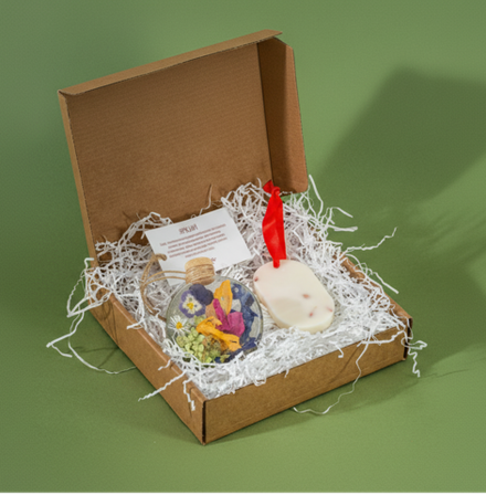 Набор Яркий и аромасаше Аморе