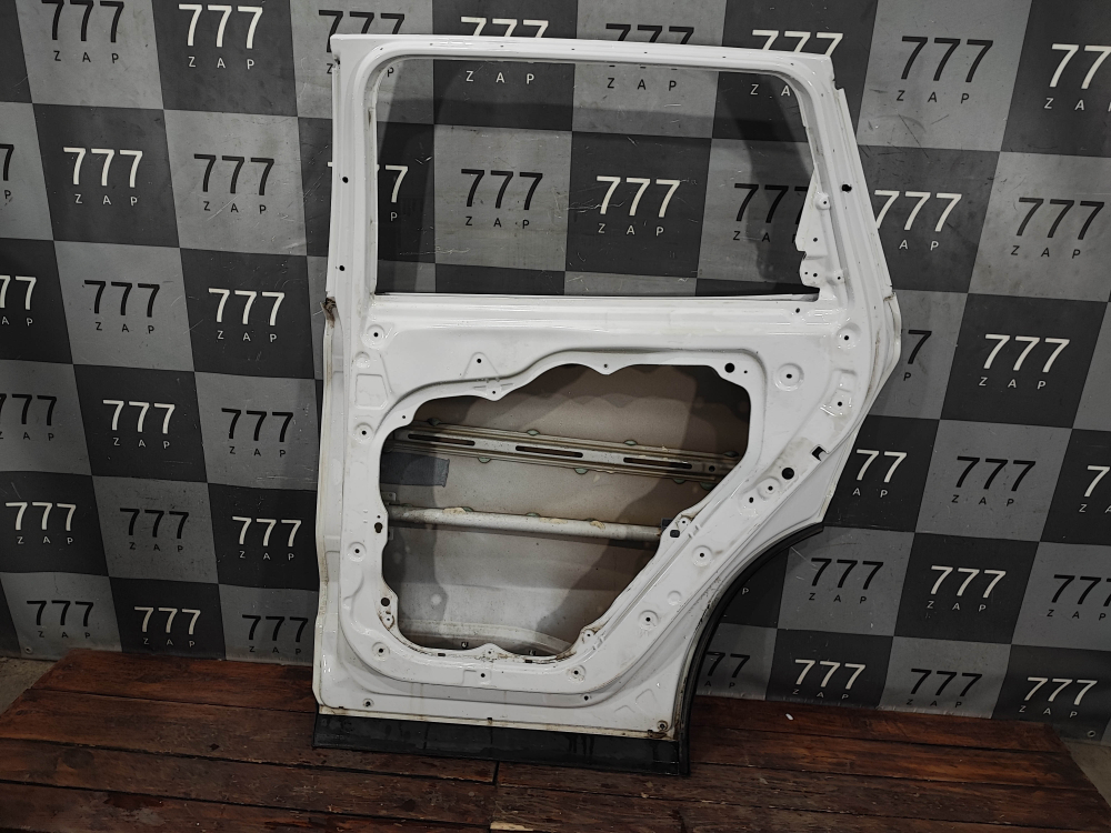 Дверь задняя правая Hyundai Santa Fe 4 (TM) 18-нв Б/У Оригинал 77004S1000