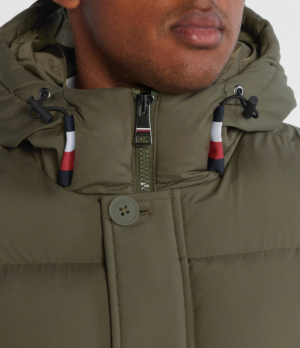 Куртка CL ESSENTIAL ROCKIE PARKA Tommy Hilfiger - хаки(MW0MW33961)