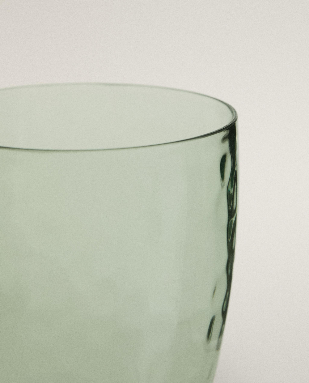 Zara Home стакан из пластика, цвет зелёный, 11.3 см