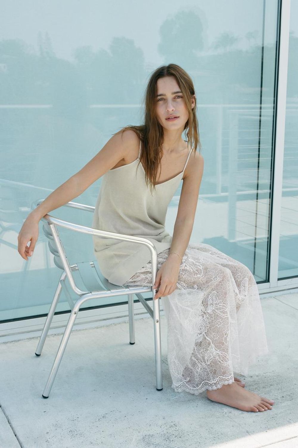 ZARA ТРИКОТАЖНОЕ ПЛАТЬЕ С КРУЖЕВОМ, ЖЕЛТОВАТО-БЕЛЫЙ