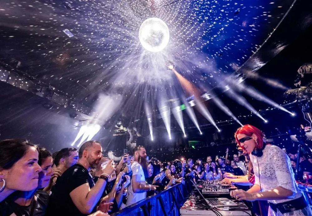 Световой прибор Amixled BEAM 230 7R MINI