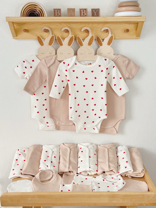 Комплект одежды из 20 предметов Сердечки red/Cream