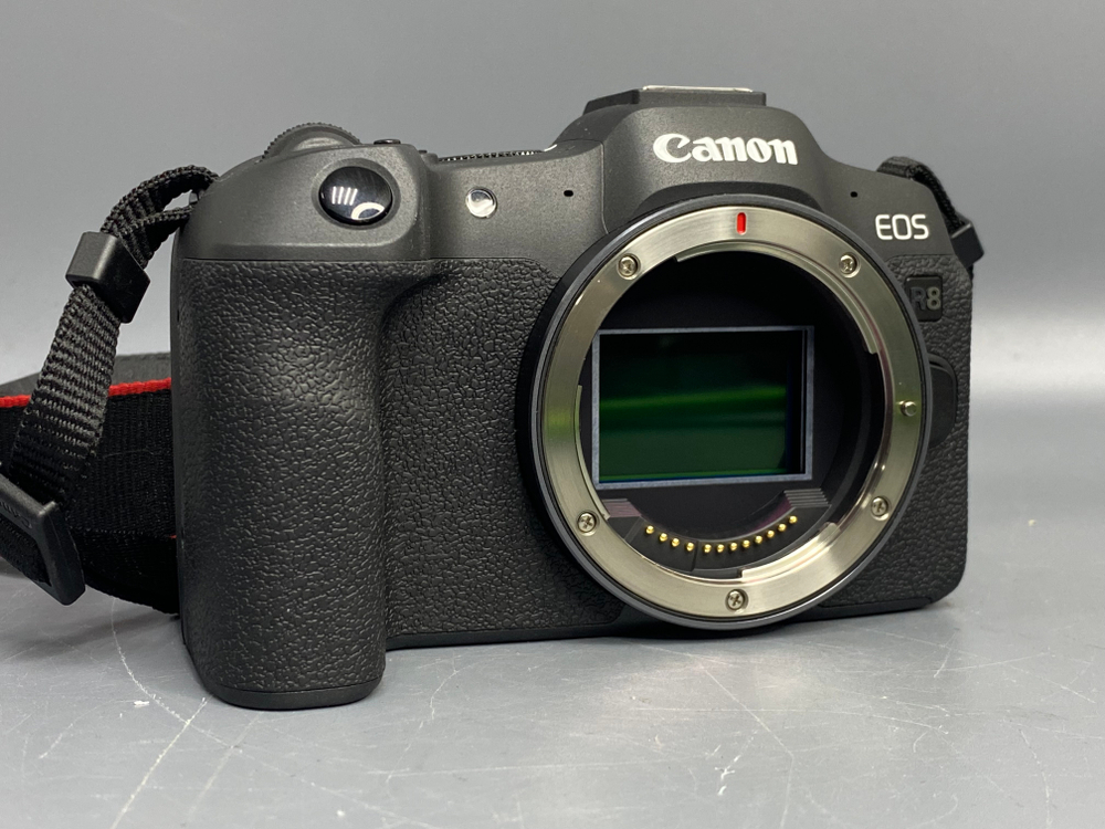 Canon R8 kit RF 24-50mm IS STM