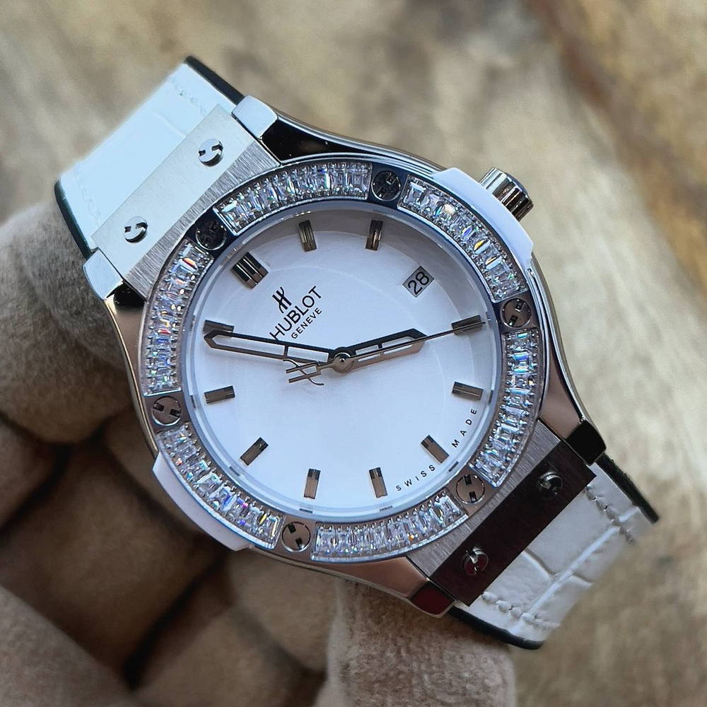 Часы Hublot