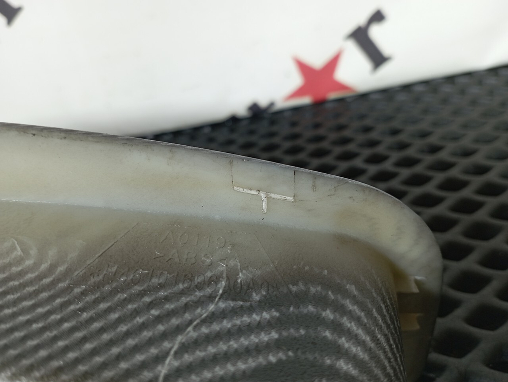 Накладка двери 2022г.