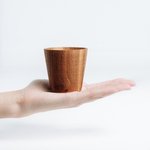 Деревянная текстурированная рюмка (стопка, шот) из древесины сибирский вяз. R11