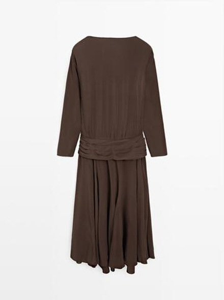 Massimo Dutti Длинное струящееся платье с драпированным поясом-кушаком, гранатовый