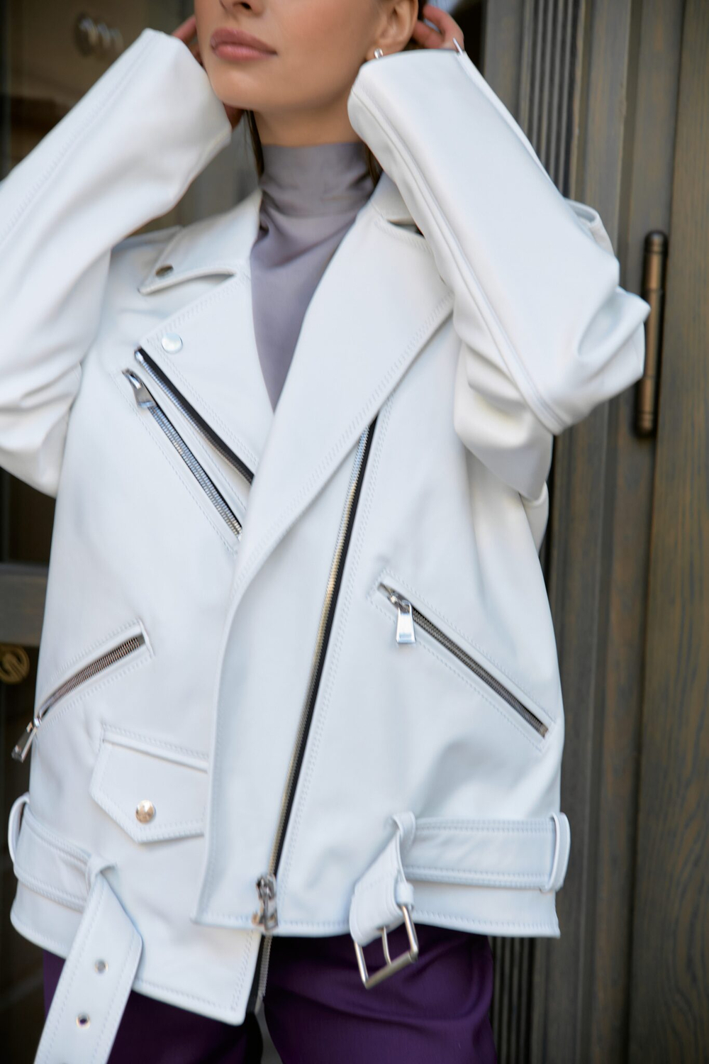 Косуха белая oversize мягкая кожа