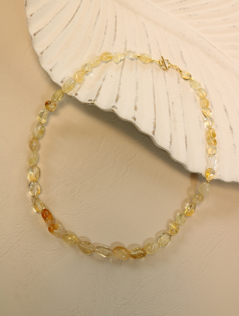 Чокер из цитрина "Солнечный ручей"
