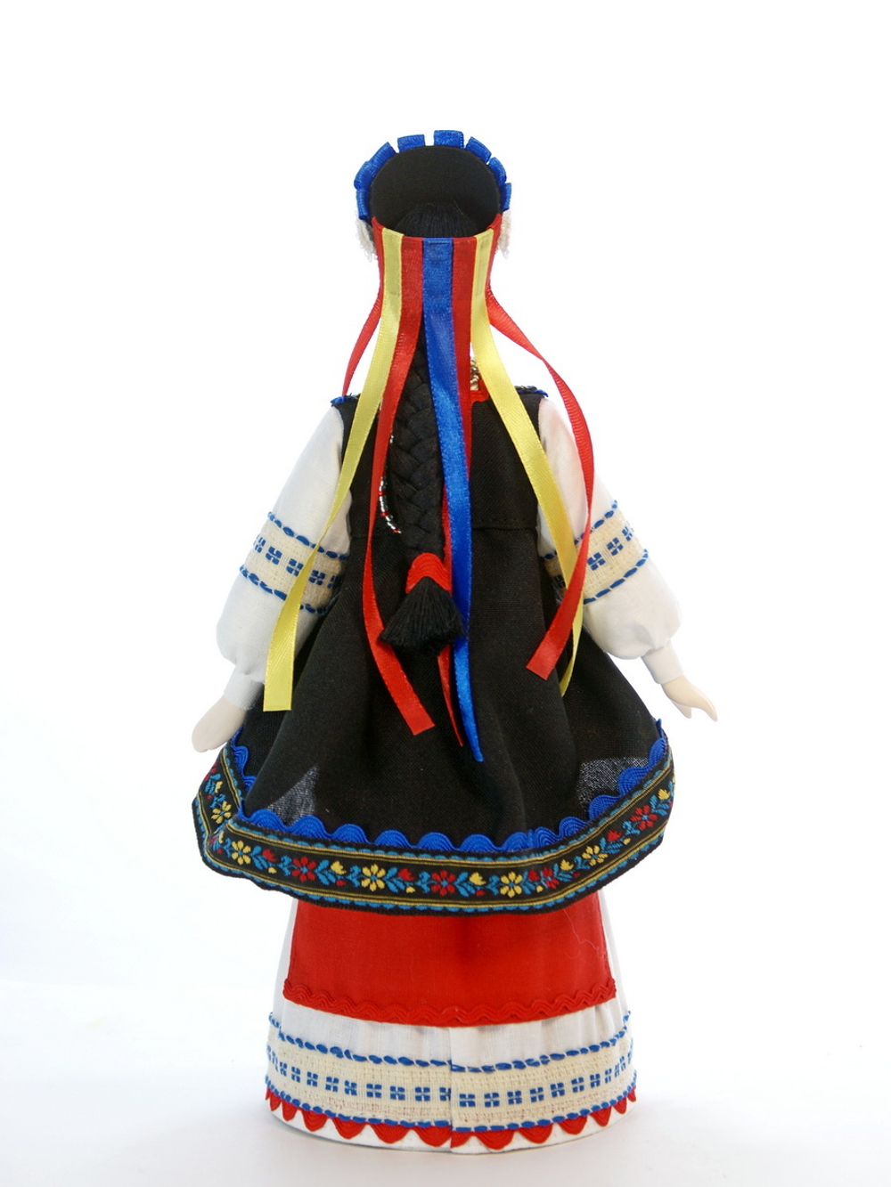 Кукла коллекционная в Украинском девичьем праздничном костюме.