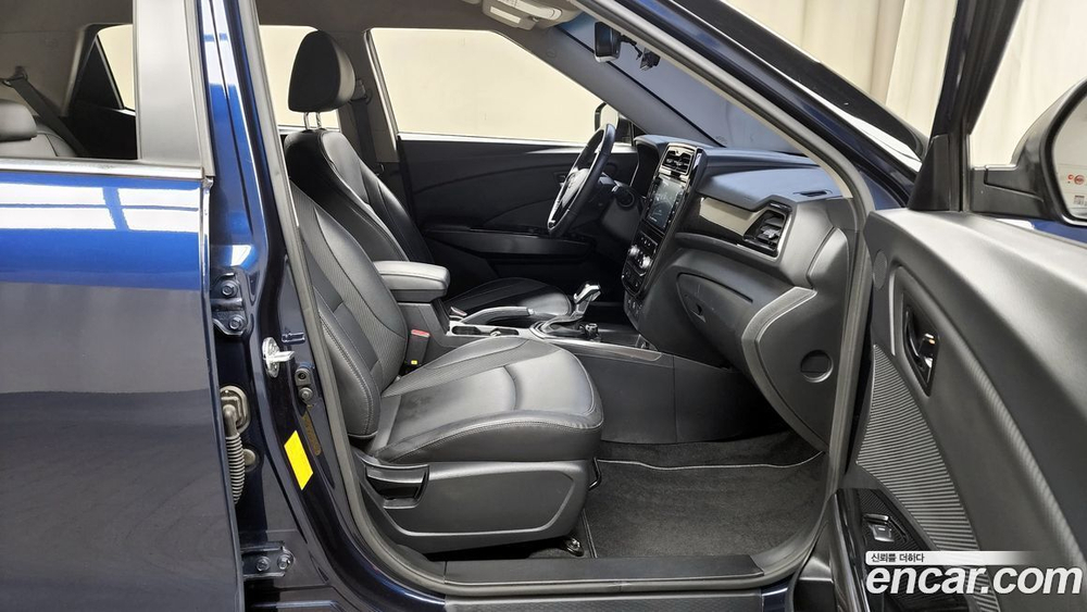 KG Mobility (Ssangyong) Very New Tivoli Дизель 1.6 2WD (03.2020)