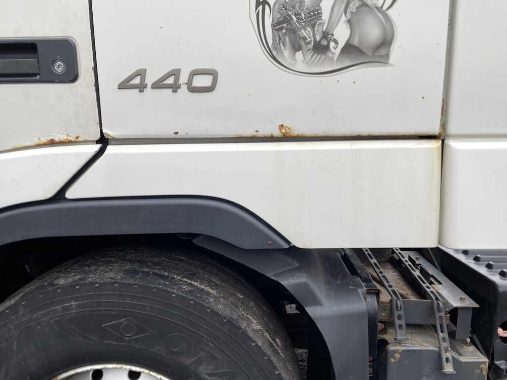 Продолжение крыла левого