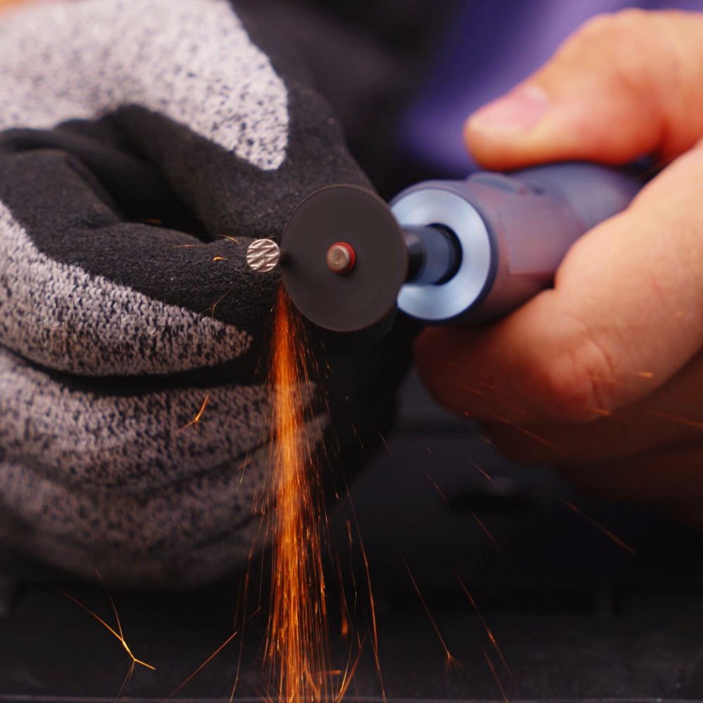 Гравер аккумуляторный Greenworks GPT-8VRT, 8V, Арт.3200707, с принадлежностями 52 шт