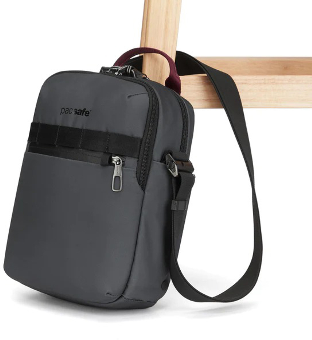 Сумка антивор Pacsafe Metrosafe X vertical crossbody, серый, 6 л.