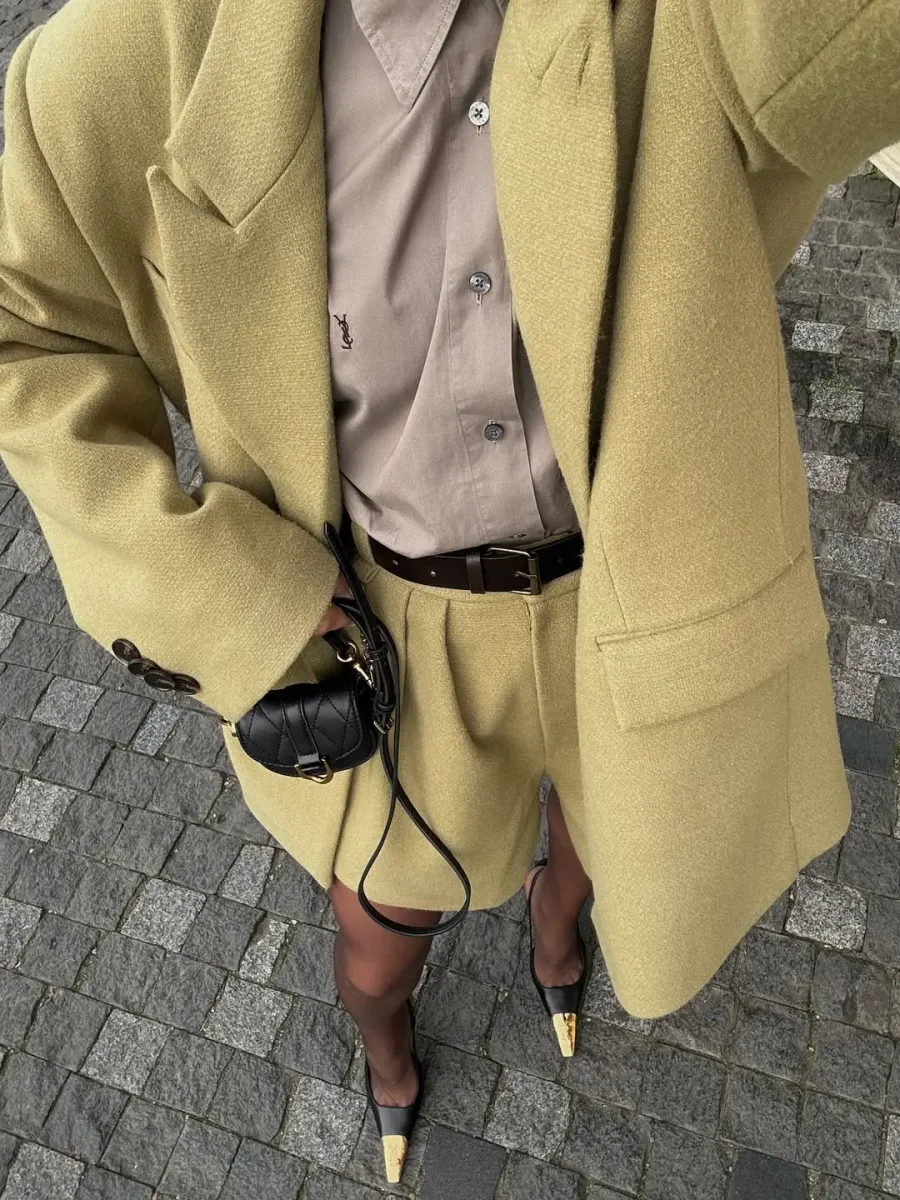 Шорты с защипами, Зеленые