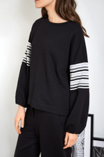 22429 Джемпер женский (черный)