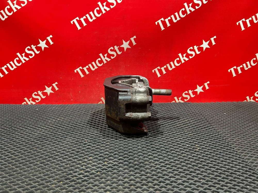 Подушка двигателя задняя