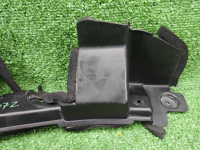 Дефлектор радиатора правый Chery Arrizo 8 (22-нв)