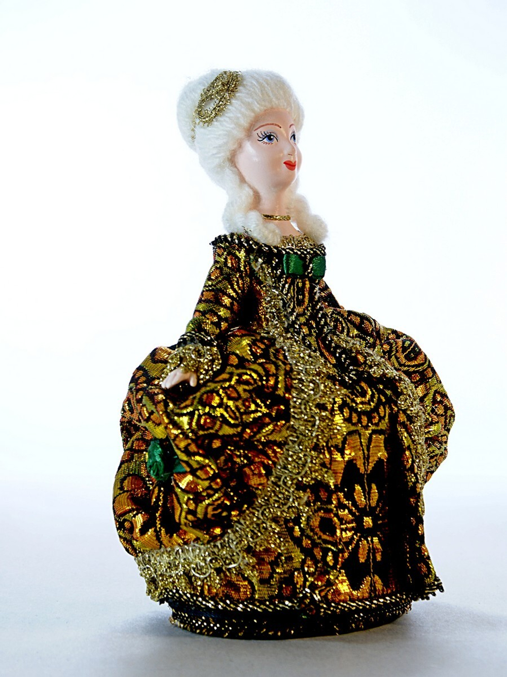 Кукла-шкатулка коллекционная Фрейлина 18 века