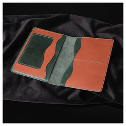 Кожаная обложка на паспорт «Рысь»