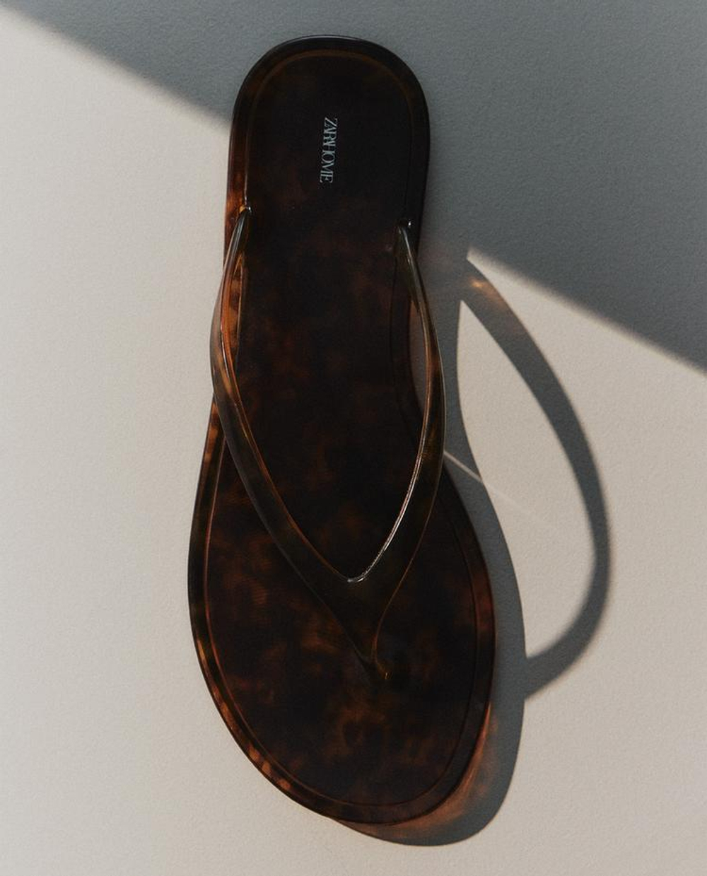 ZARA HOME САНДАЛИИ НА ПЛОСКОЙ ПОДОШВЕ JELLY, КОРИЧНЕВЫЙ