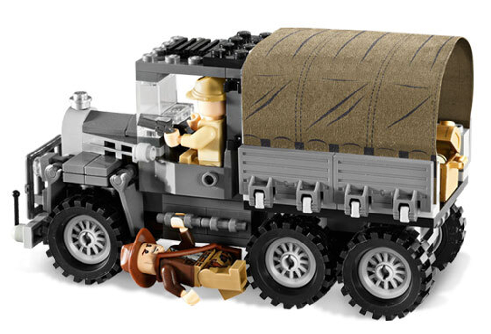 Конструктор LEGO 7622 Гонка за украденным сокровищем