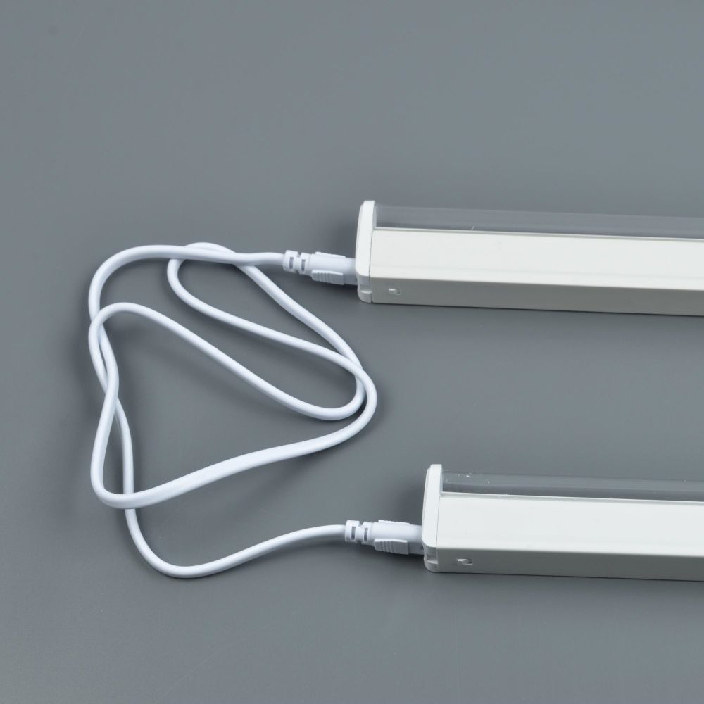 UCX-PP2-L10-080 WHITE 1 POLYBAG Провод для соединения светильников для растений ULI-P. 80 см. 2 контакта. Белый. ТМ Uniel