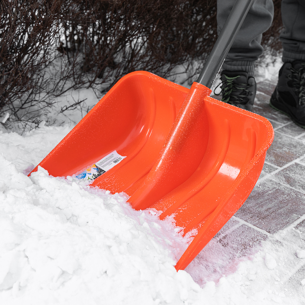 Лопата для уборки снега пластиковая, 400х405х1380 мм, стальной черенок, усиленная Сибртех